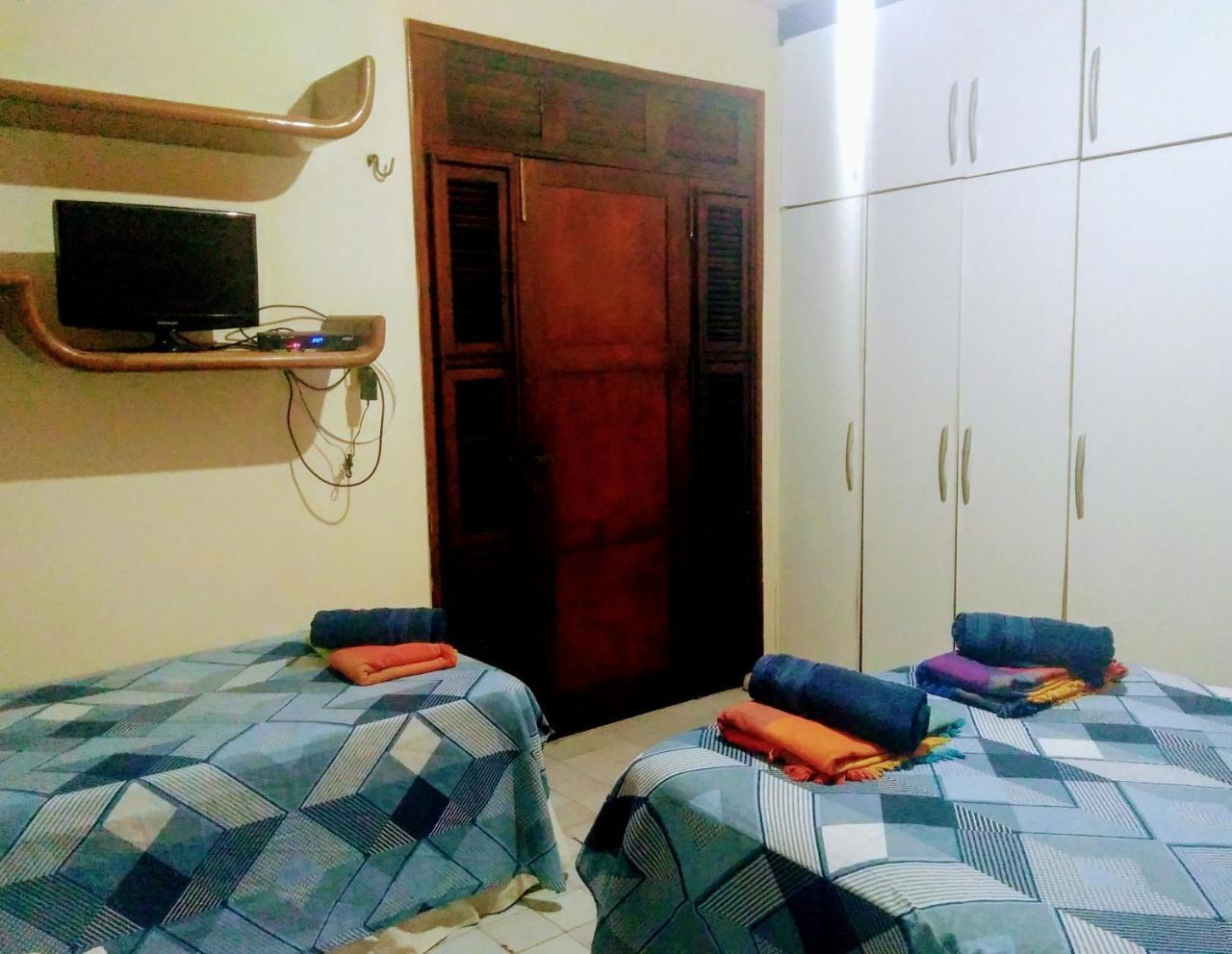 Guest house Brisa De Iracema &